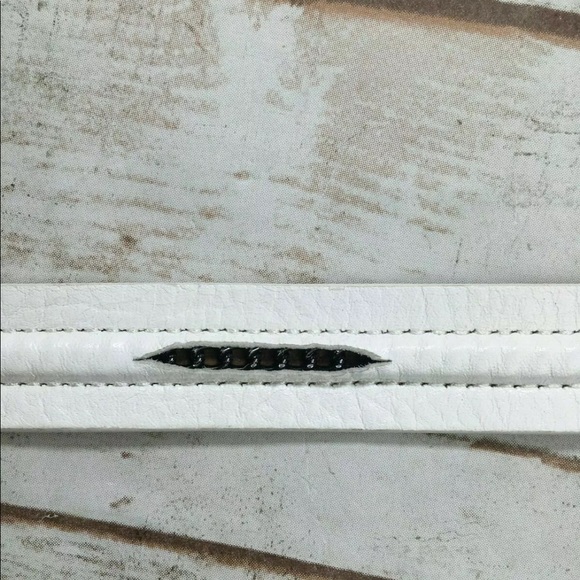 True Religion Jeans White Leather Horseshoe Belt - Picture 6 of 7